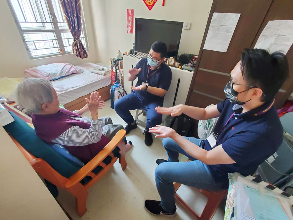 舉辦“動起來”之抗疫同行大使活動