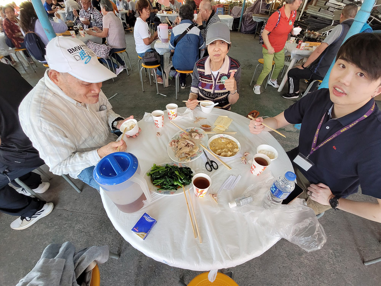 陪同“圣公會(huì)麥理浩夫人中心”長(zhǎng)者旅行游玩