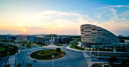 首批共吸納178家企業(yè) 高新區(qū)勞動(dòng)關(guān)系誠(chéng)信企業(yè)協(xié)會(huì)成立